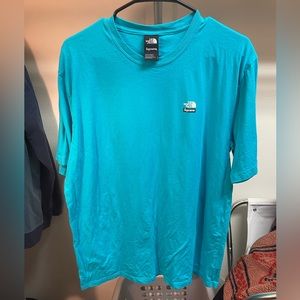 Supreme The North Face Mountain Tee Shirt Blue WORN ONCE AMAZING CONDITION
